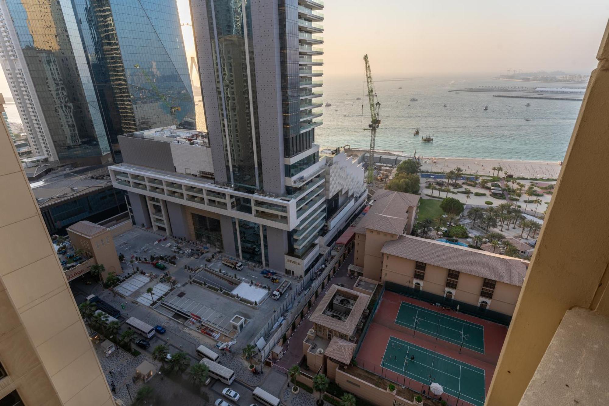 Luxurious 3Br With Maid'S Room & Stunning Sea Views Dubai Exterior photo